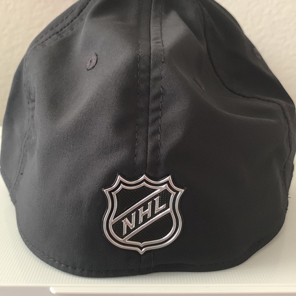 NWT:LA Kings Authentic NHL Pro Cap - Picture 3 of 8
